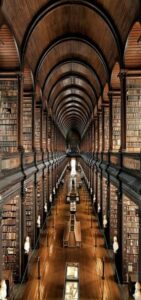 TRINITY COLLEGE, DUBLIN (IRLANDE)