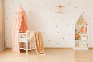 Chambre bébé fille bien décorée