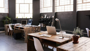 bureaux start up cagettes de seconde main