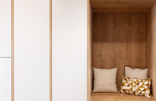 banquette sur mesure bois et blanc mobibam